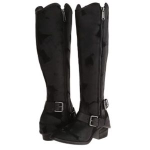 Donald J Pliner Dela Black Vintage
Knee High Boots. Size 8.5. Double zipper